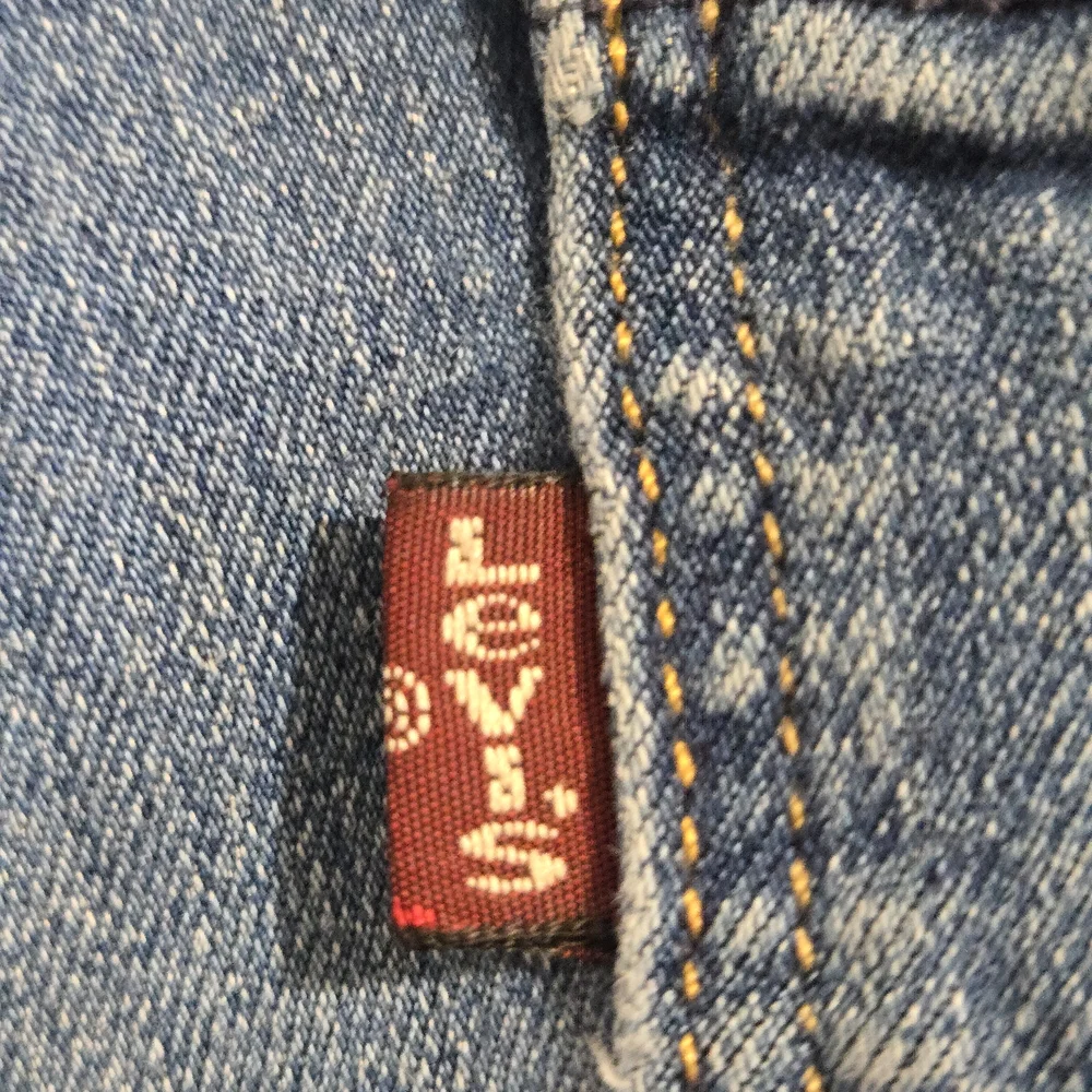 Levi's Women's Mid-Rise Skinny Jeans Size 18W Dark‎ Wash Blue Cotton Blend